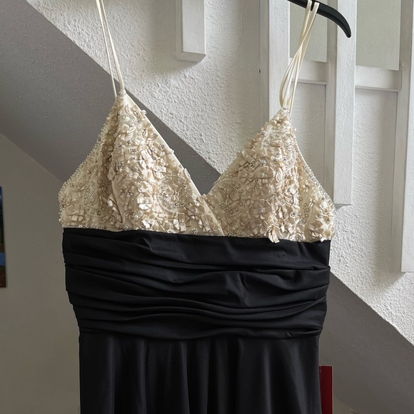 JS Collection Black and Cream Pearl Beaded Full length Gown - Picture 12 of 13